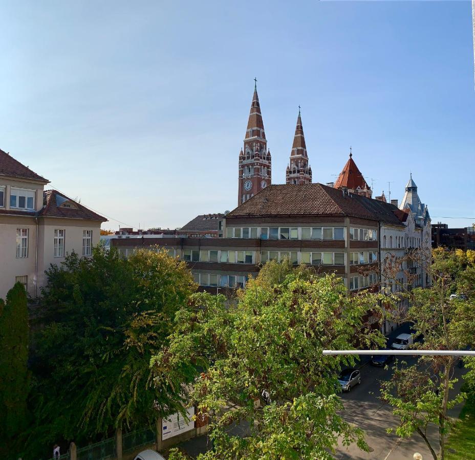 Cozy Apartment In The City Centre Next To Dom Square Szeged Kültér fotó