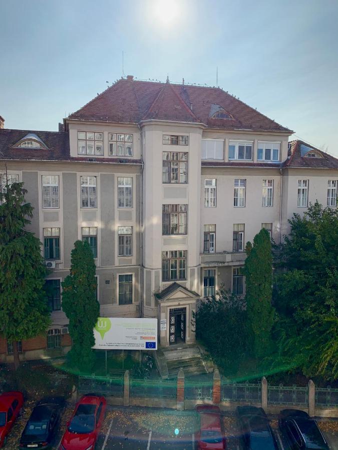 Cozy Apartment In The City Centre Next To Dom Square Szeged Kültér fotó