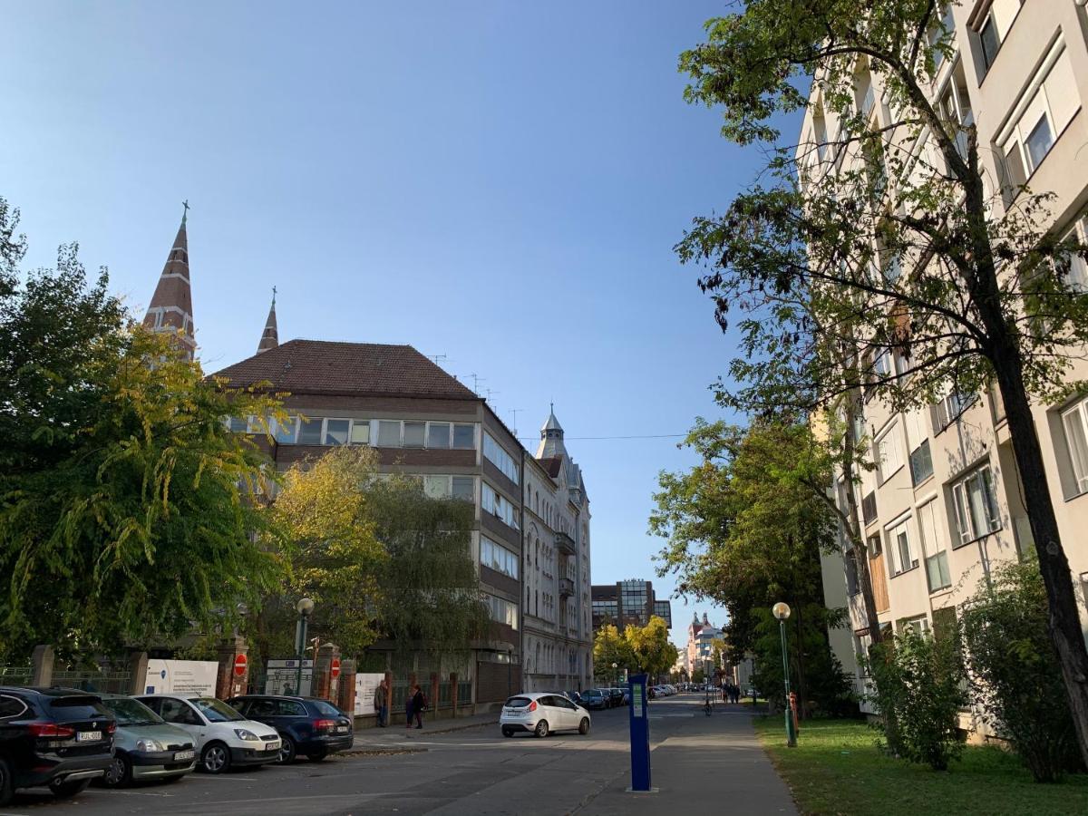 Cozy Apartment In The City Centre Next To Dom Square Szeged Kültér fotó